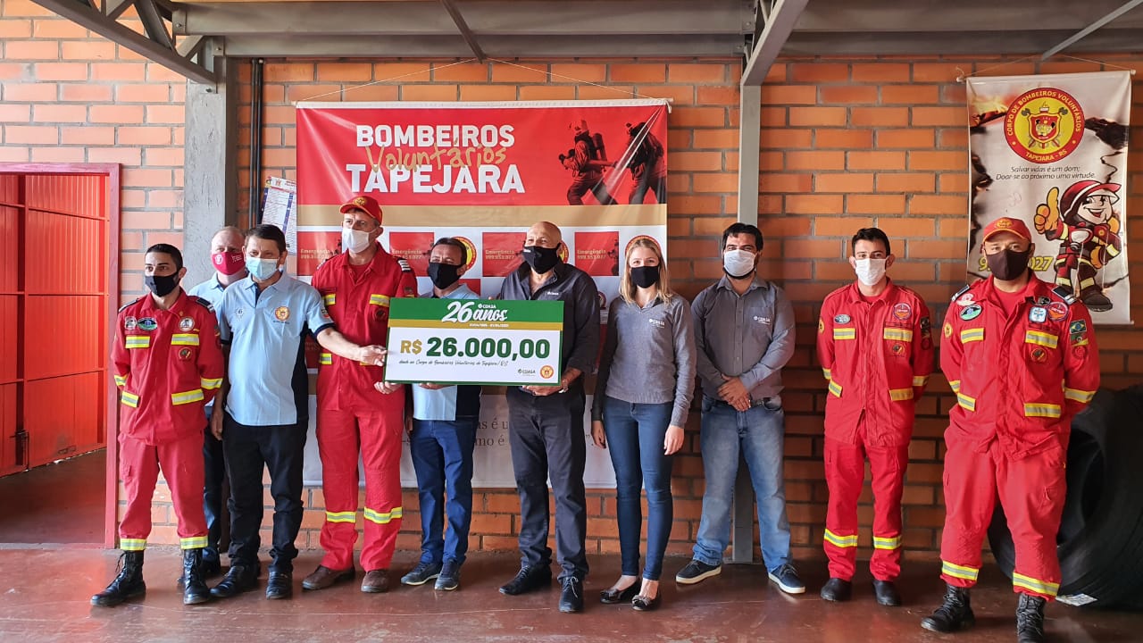 Em comemoração aos 26 anos da Coasa, a cooperativa doa 26 mil reais ao Corpo de Bombeiros Voluntários de Tapejara/RS