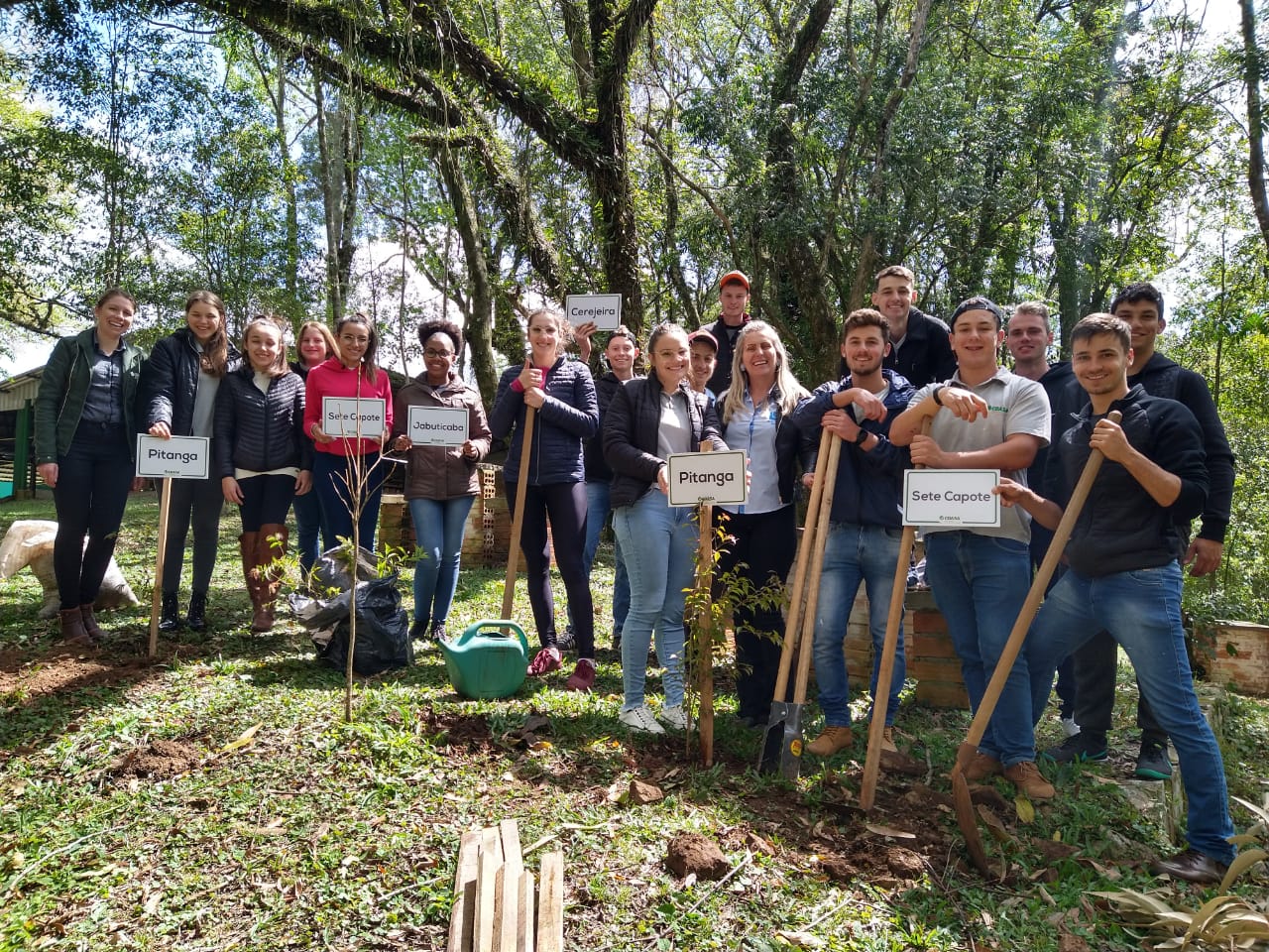 Programa Aprendiz Cooperativo do Campo encaminha formatura de 16 jovens através da Coasa