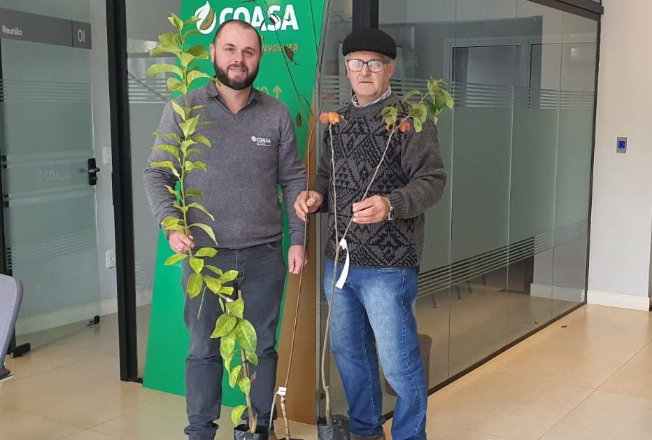 Campanha Frutos de Afeto da Coasa doa mais de duas toneladas de alimentos para entidades da região e para atingidos pelo ciclone no Litoral Norte