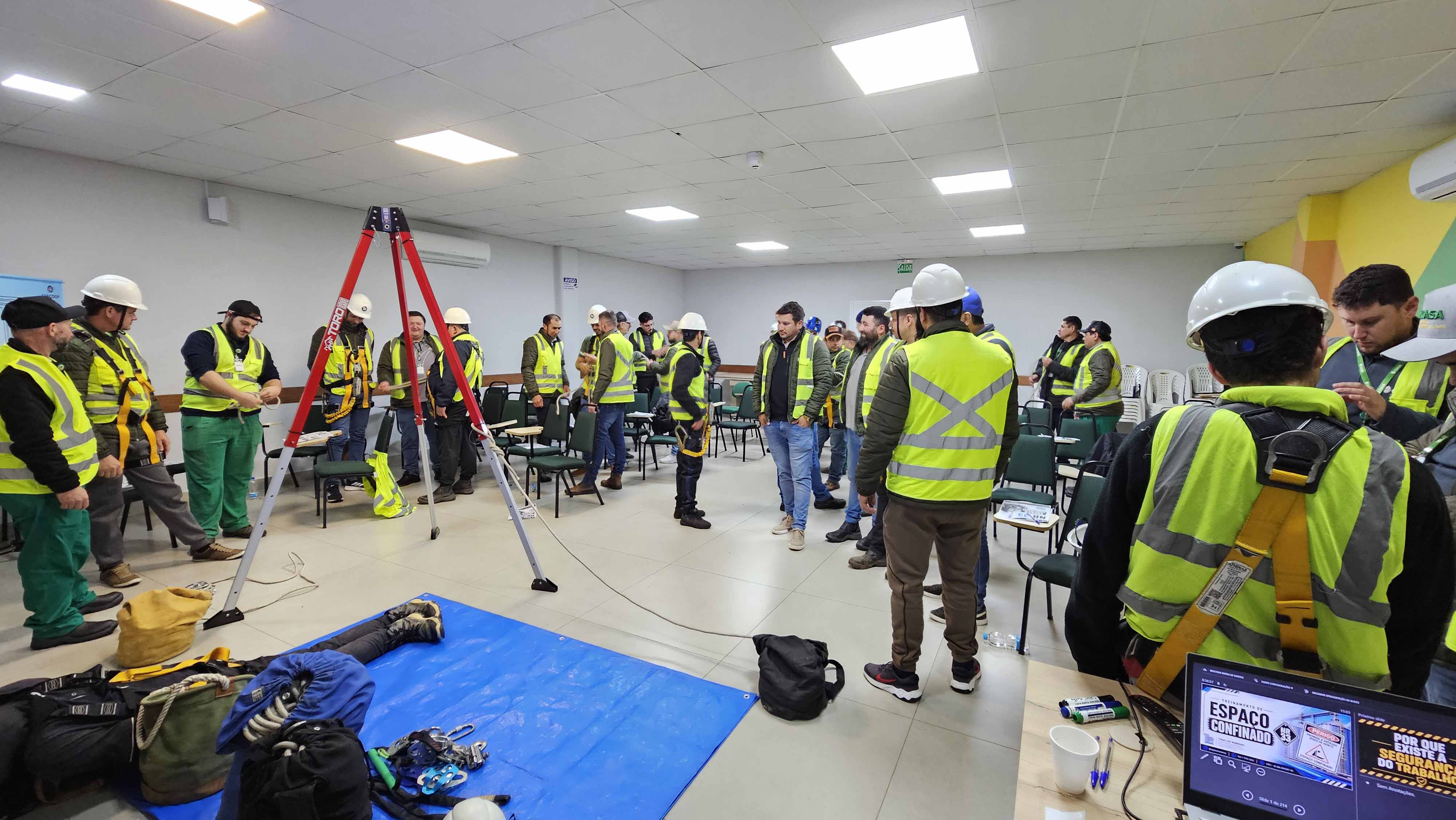 NR-33 Espaço Confinado (2)