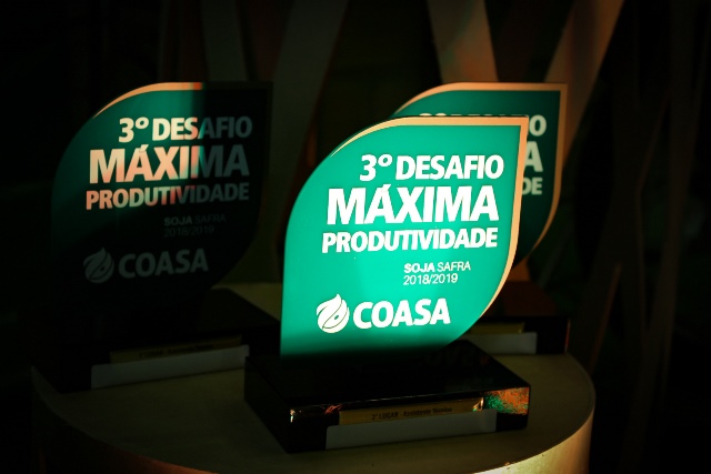 Coasa premia campões em produtividade da soja