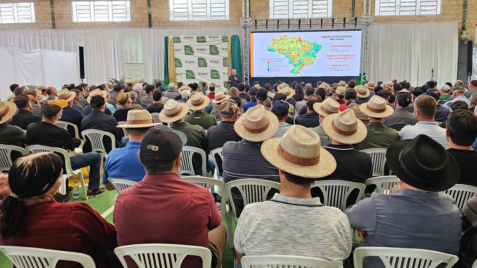 Evento técnico da Coasa reforça práticas de manejo e conservação do solo como estratégia de produção agrícola sustentável